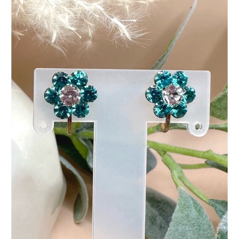 Vintage blue rhinestone flower earrings